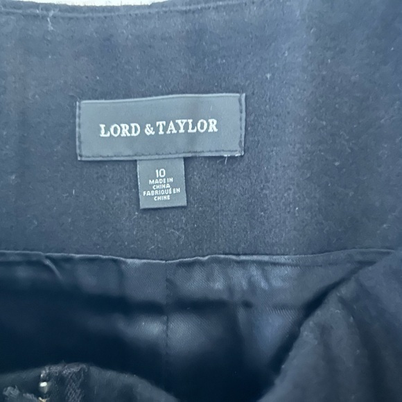 Lord and Taylor wool fitted skirt black size 10 - Picture 2 of 3